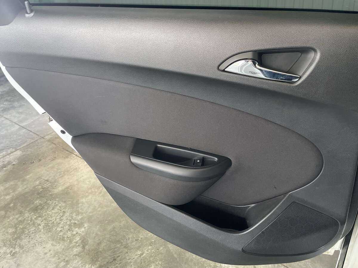 Купить Opel Astra, 2012, 98 086 км.. Фото: #20