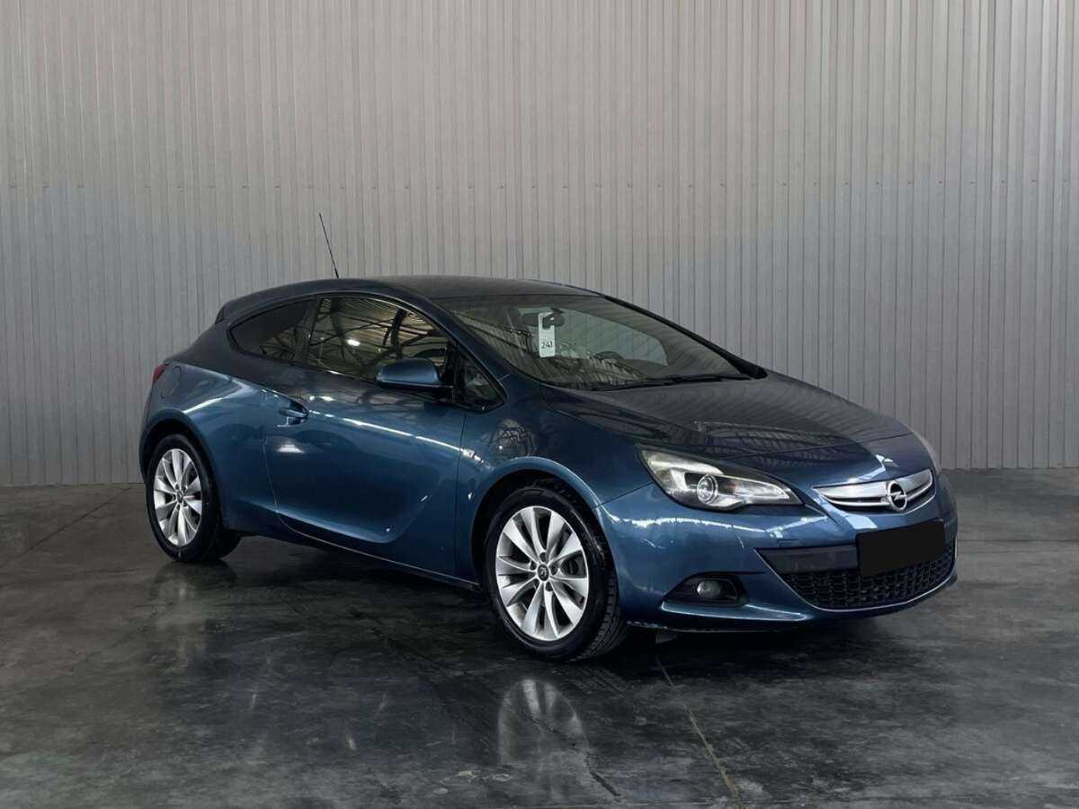 Купить Opel Astra, 2014, 148 770 км.. Фото: #2