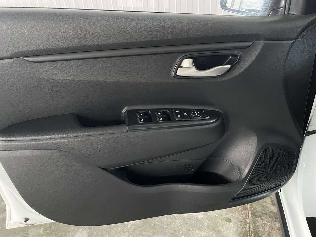 Купить Kia Rio, 2018, 85 416 км.. Фото: #18