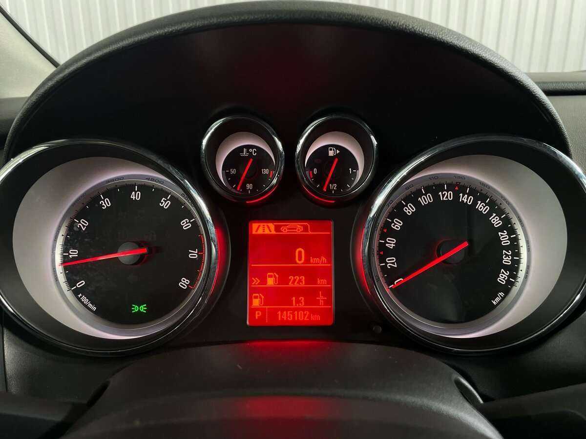 Купить Opel Astra, 2014, 145 050 км.. Фото: #9