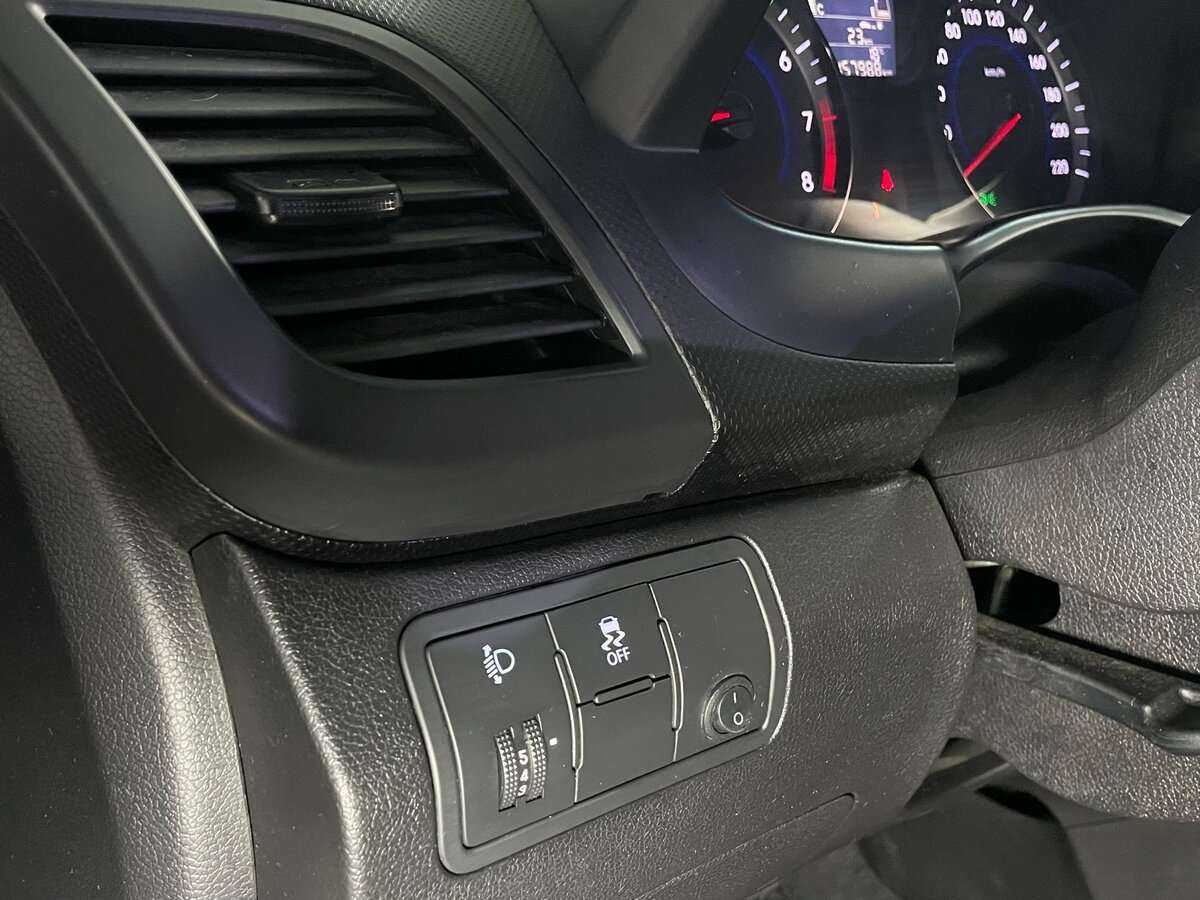 Купить Hyundai Solaris, 2016, 157 979 км.. Фото: #12