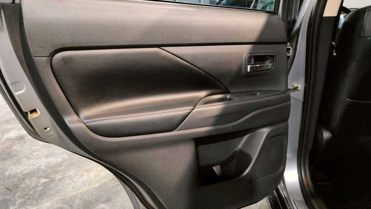 Купить Mitsubishi Outlander, 2012, 169 083 км.. Фото: #14