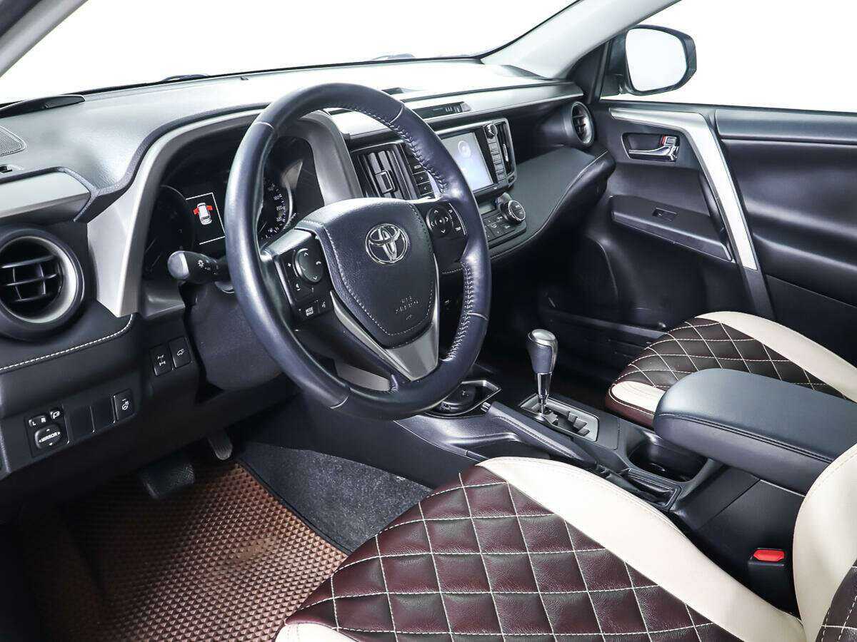 Купить Toyota RAV4, 2018, 45 900 км.. Фото: #12