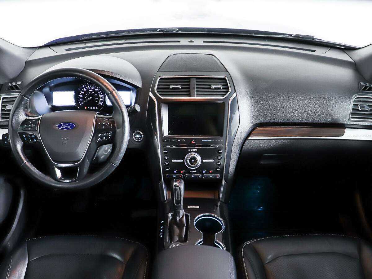 Купить Ford Explorer, 2017, 38 641 км.. Фото: #12