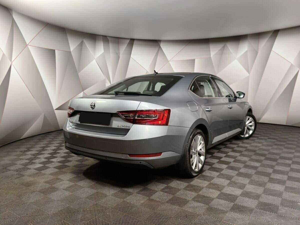 Купить Skoda Superb, 2017, 47 840 км.. Фото: #1