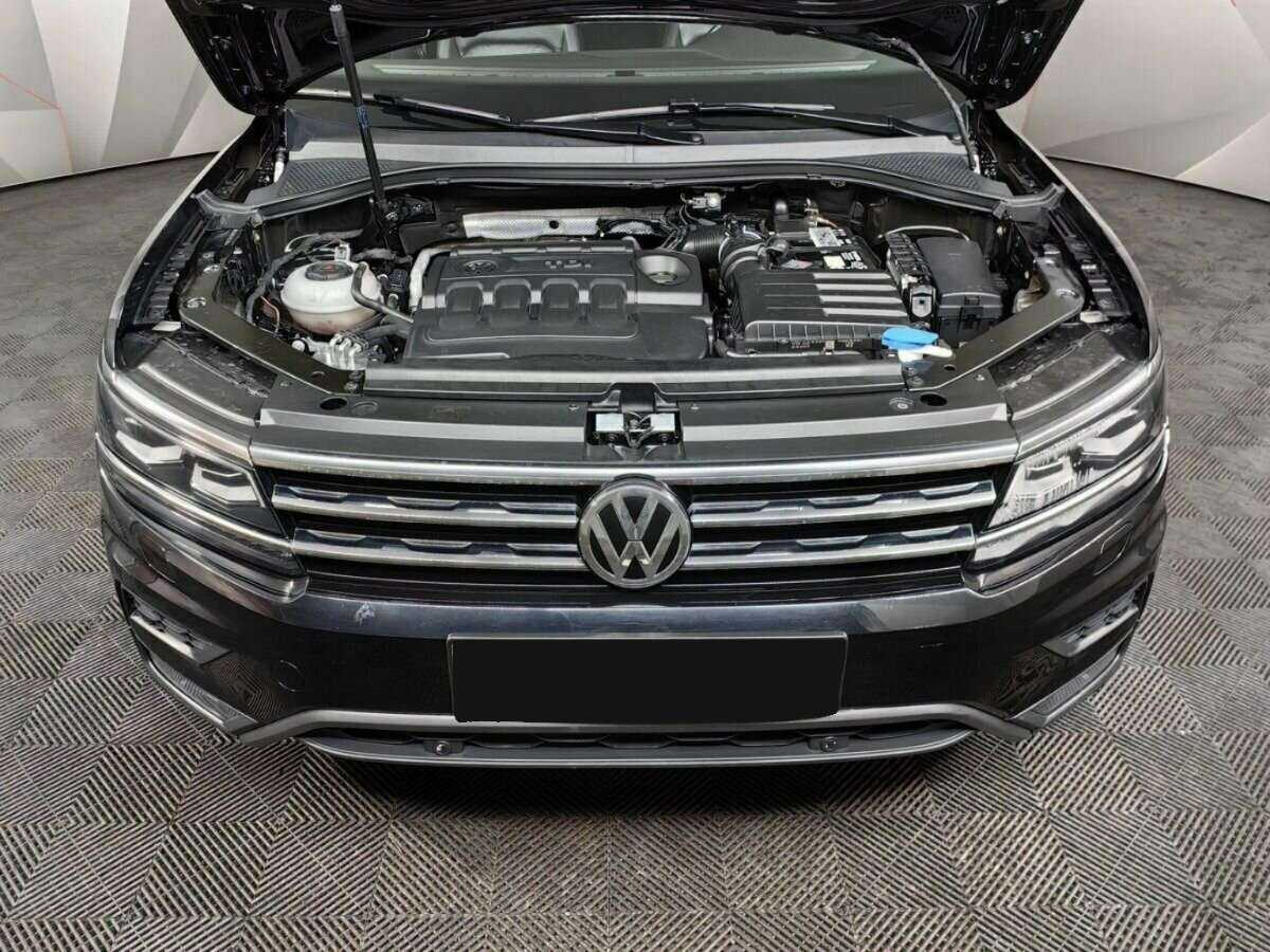 Купить Volkswagen Tiguan, 2018, 82 646 км.. Фото: #16