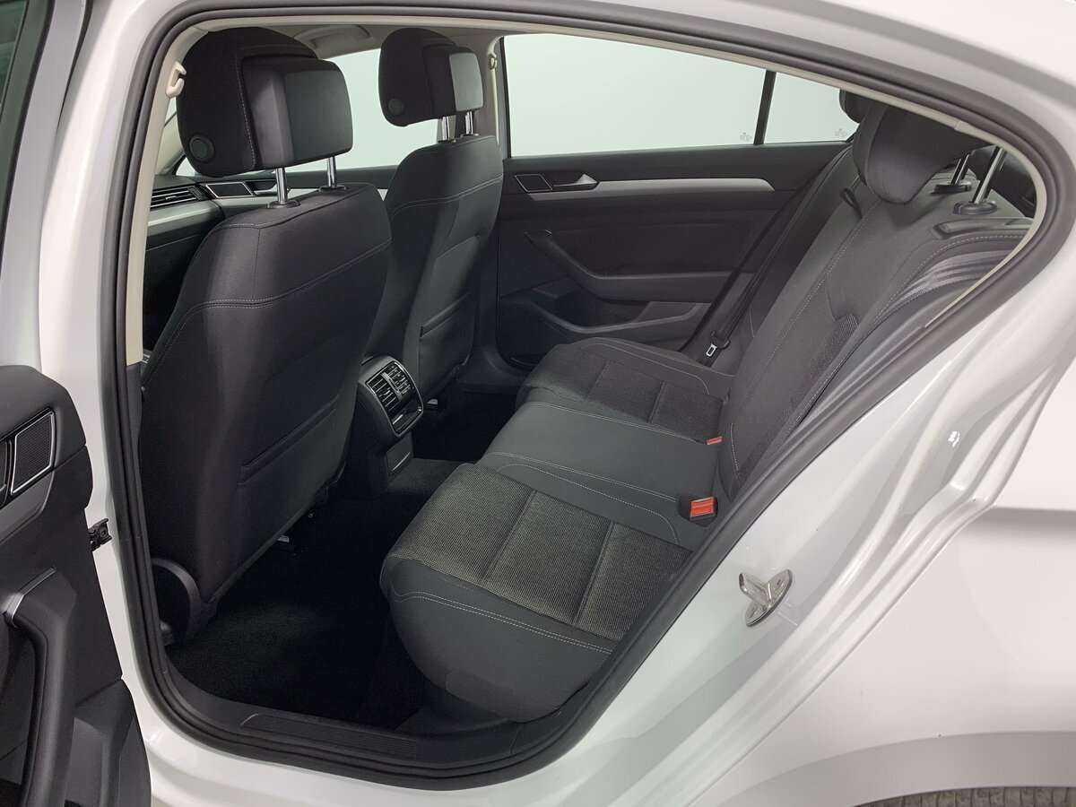 Купить Volkswagen Passat, 2019, 101 776 км.. Фото: #9