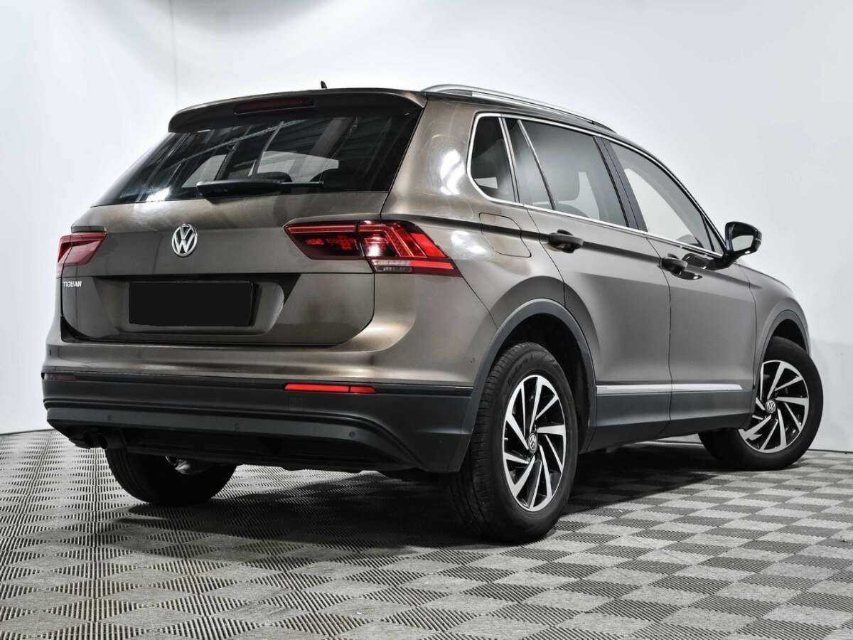 Купить Volkswagen Tiguan, 2018, 72 351 км.. Фото: #2