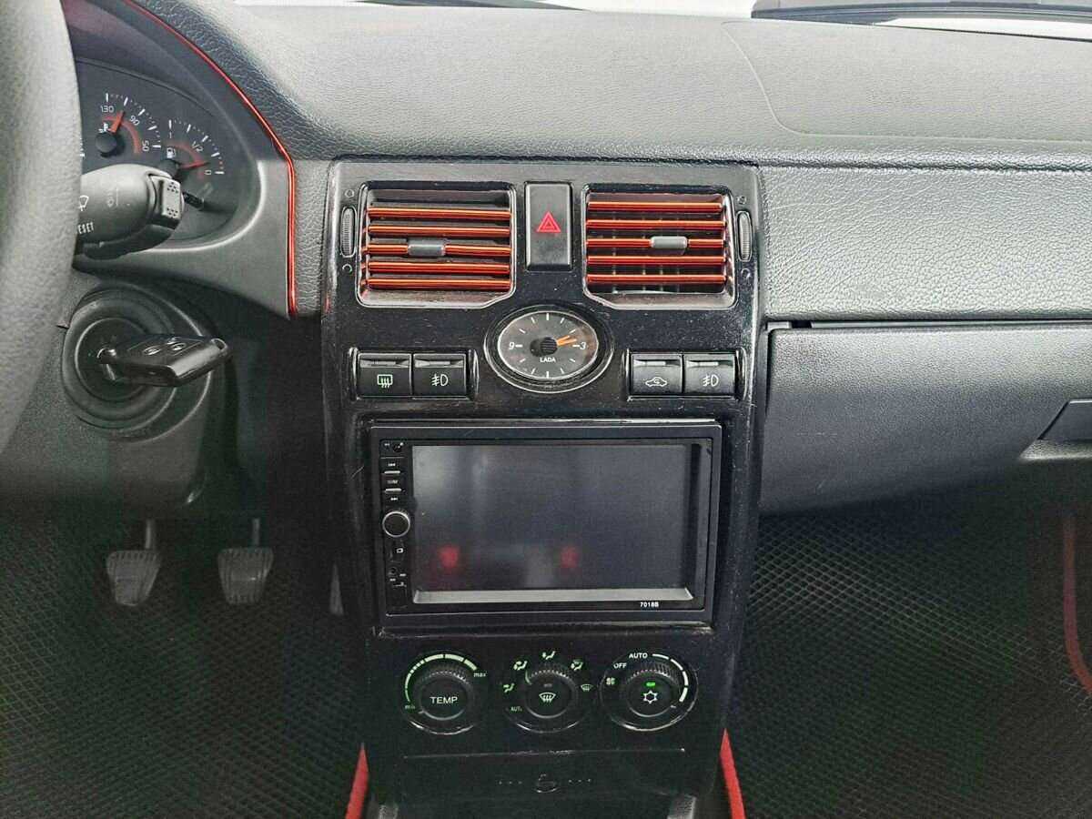 Купить Lada (ВАЗ) Priora, 2013, 113 685 км.. Фото: #12