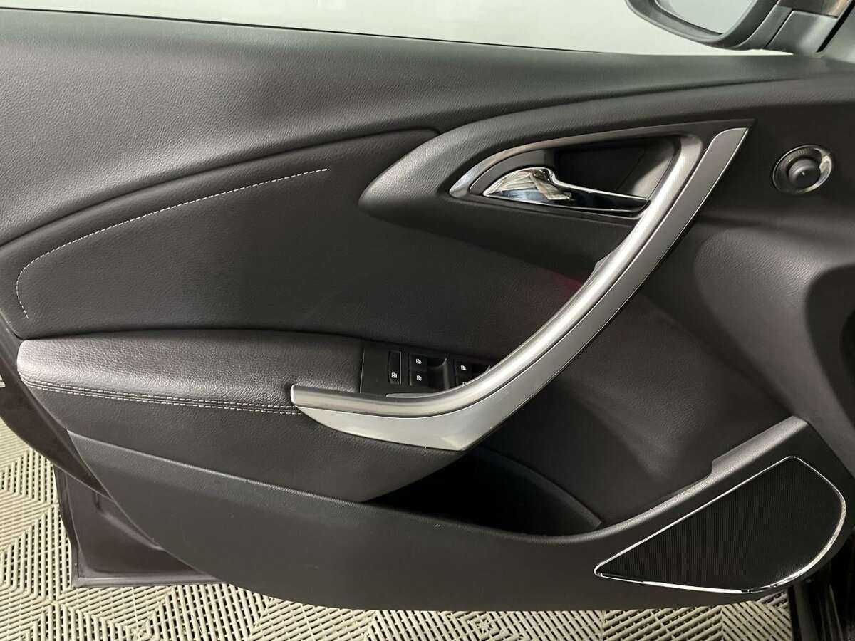 Купить Opel Astra, 2012, 203 027 км.. Фото: #7