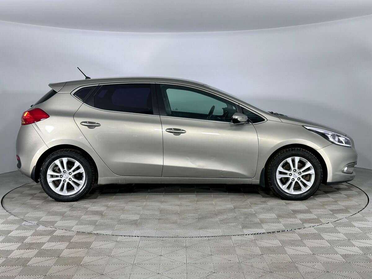 Купить Kia Ceed, 2014, 75 320 км.. Фото: #4