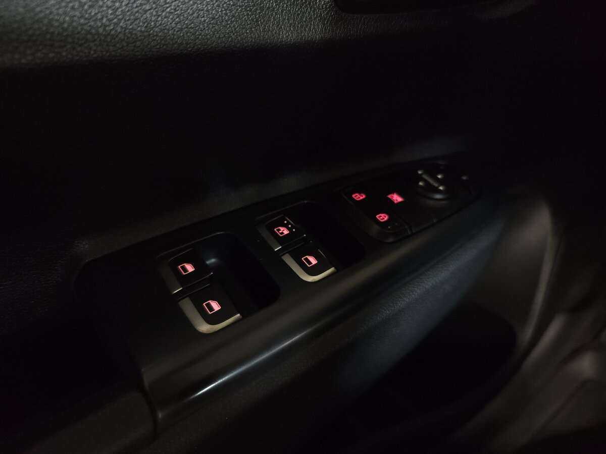 Купить Kia Rio, 2018, 222 000 км.. Фото: #8