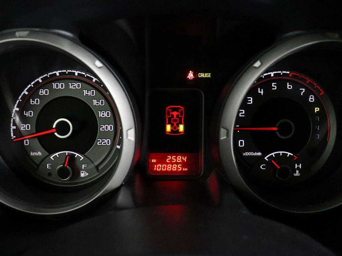 Купить Mitsubishi Pajero, 2018, 100 884 км.. Фото: #9