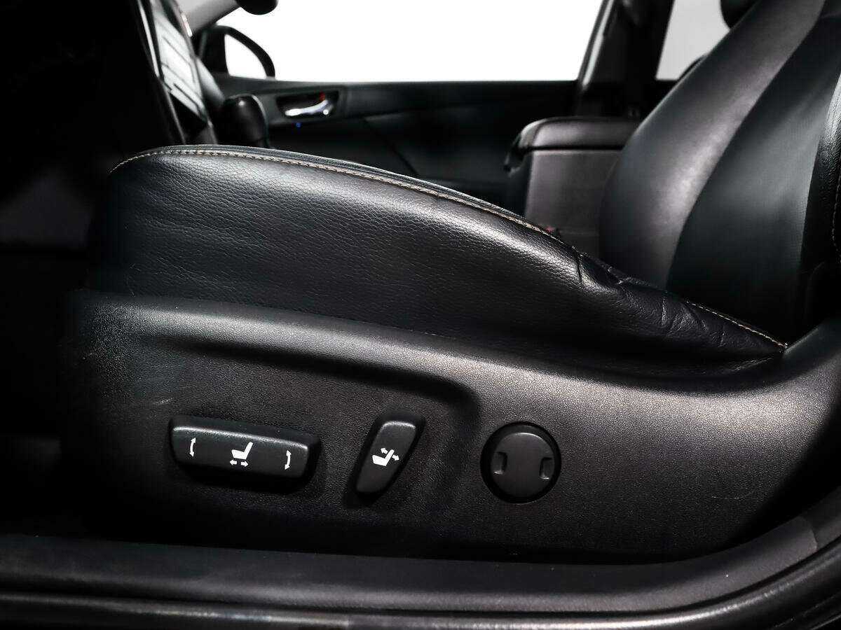 Купить Toyota Camry, 2016, 229 557 км.. Фото: #9