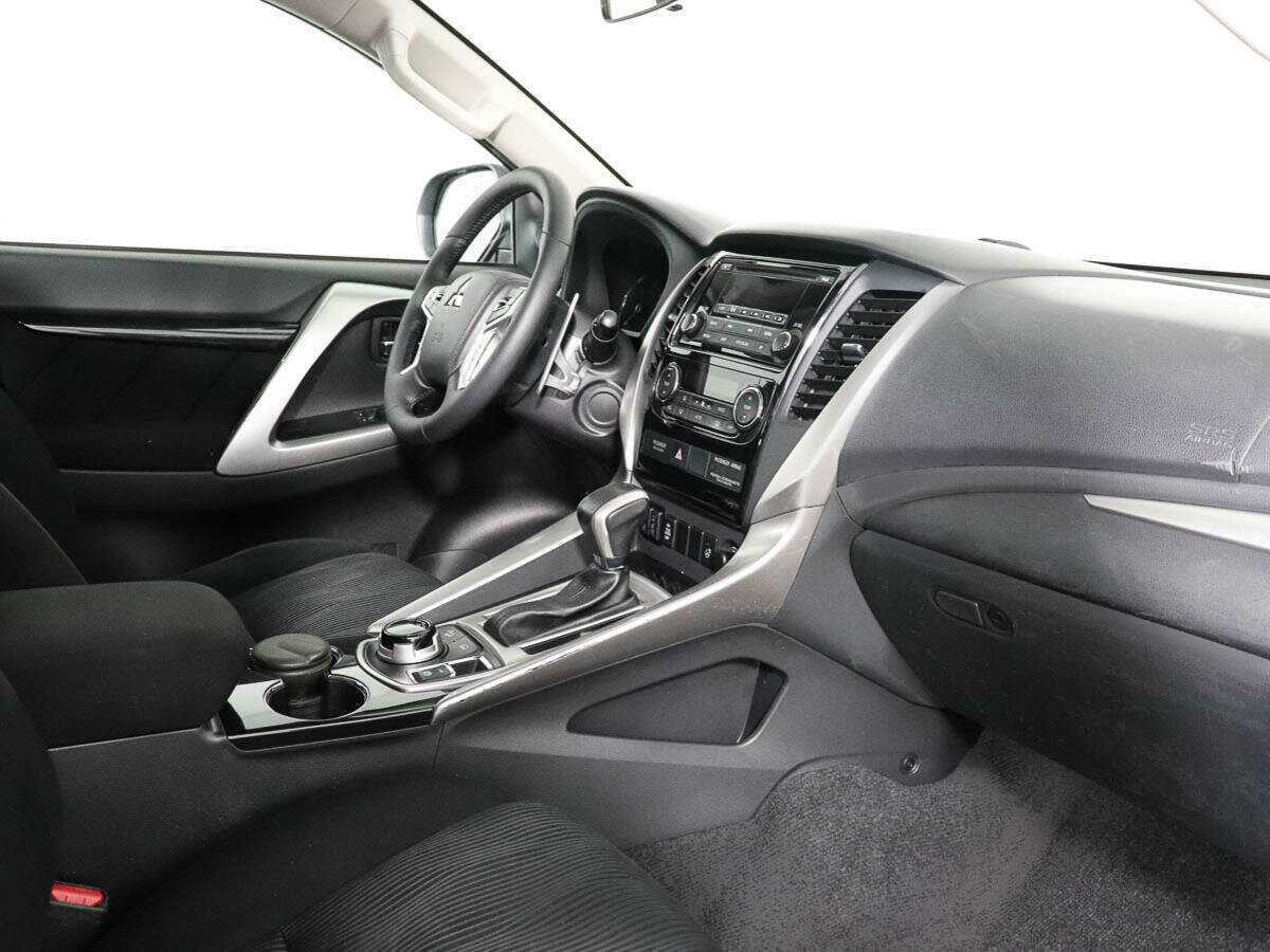 Купить Mitsubishi Pajero Sport, 2018, 204 583 км.. Фото: #6