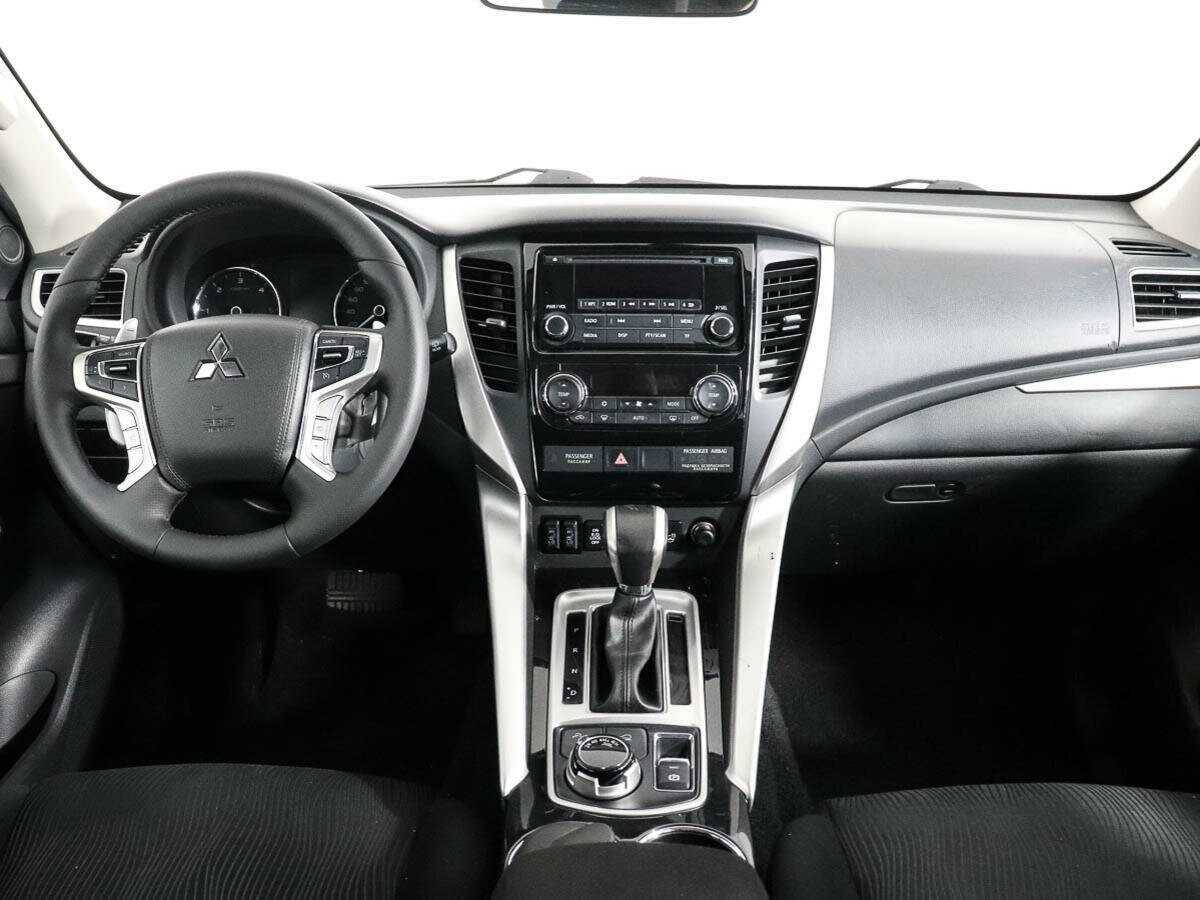 Купить Mitsubishi Pajero Sport, 2018, 204 583 км.. Фото: #10