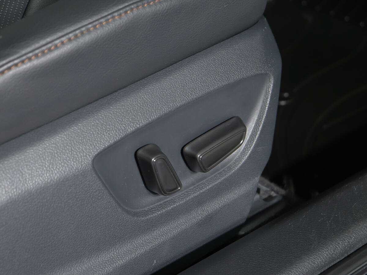 Купить Toyota Camry, 2018, 62 503 км.. Фото: #14