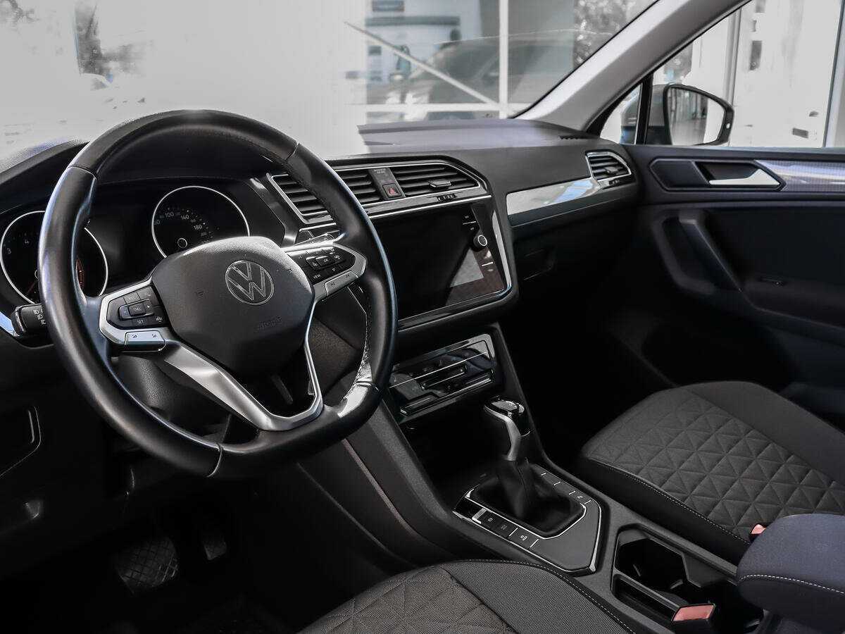 Купить Volkswagen Tiguan, 2021, 71 000 км.. Фото: #8