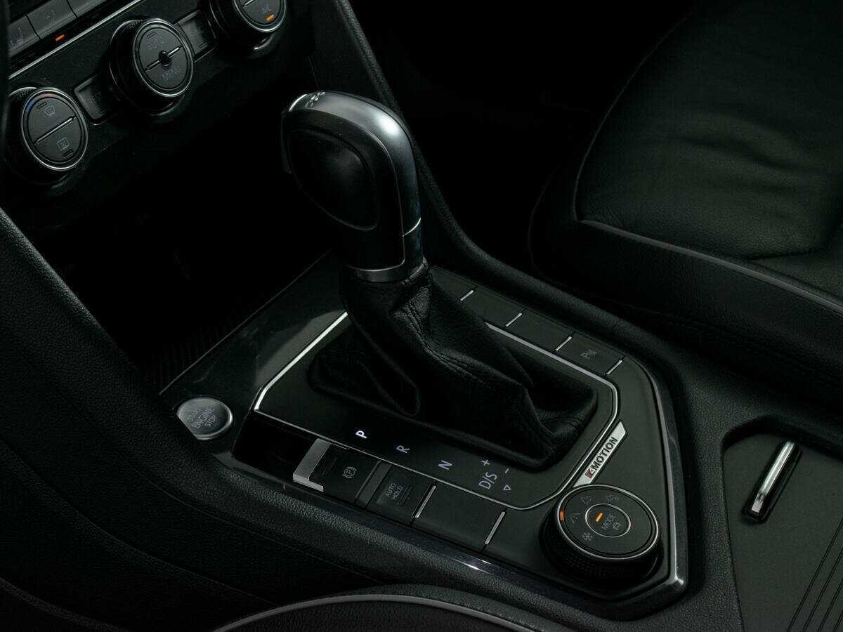 Купить Volkswagen Tiguan, 2018, 107 000 км.. Фото: #17