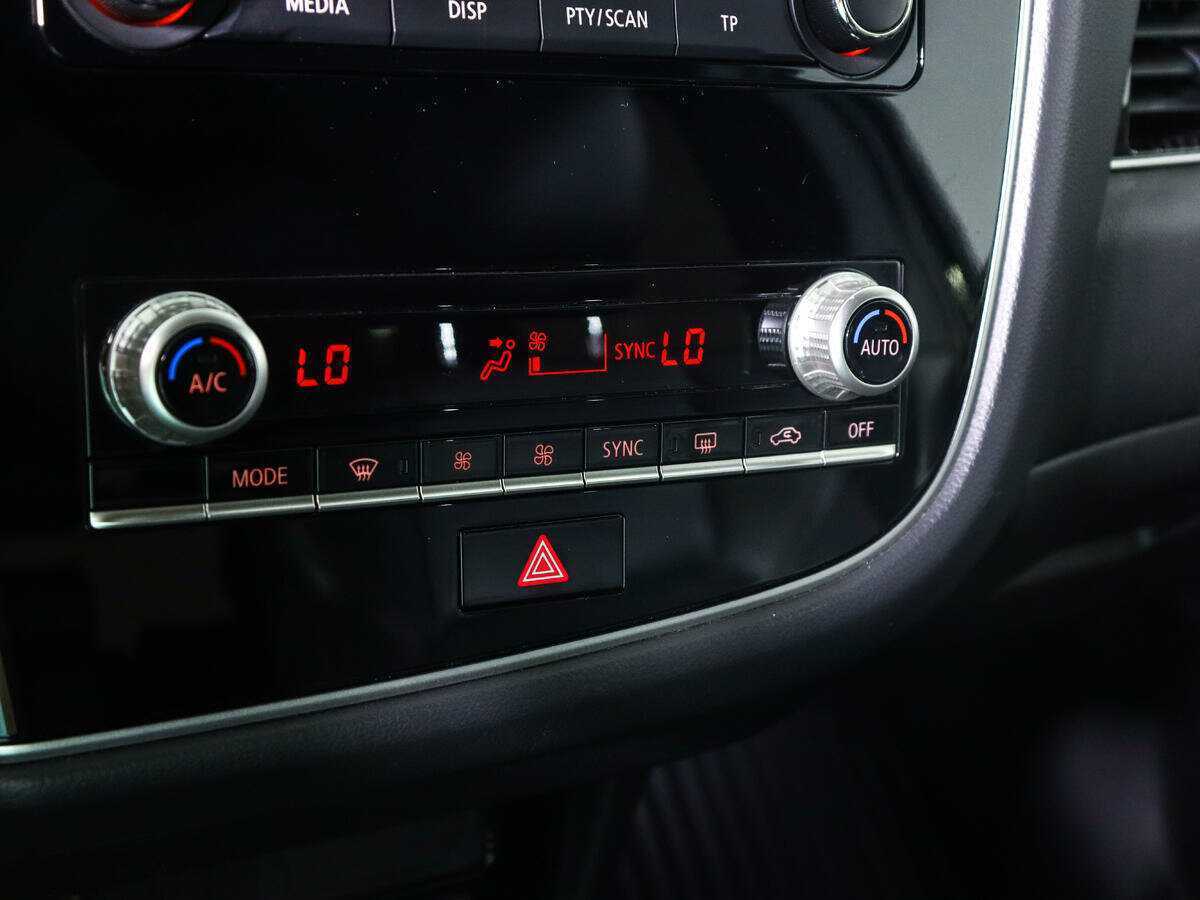 Купить Mitsubishi Outlander, 2020, 69 789 км.. Фото: #13