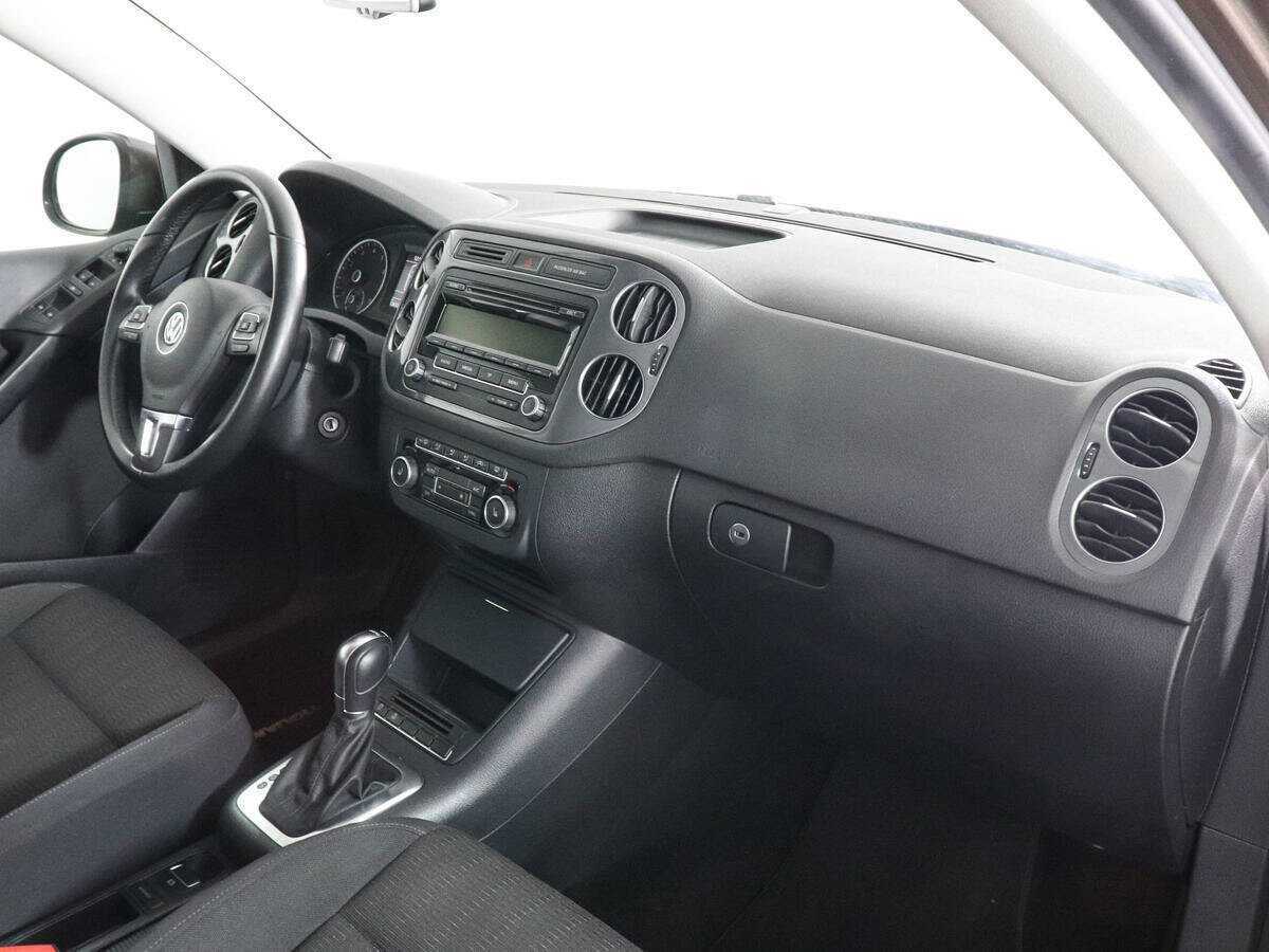 Купить Volkswagen Tiguan, 2015, 72 610 км.. Фото: #9