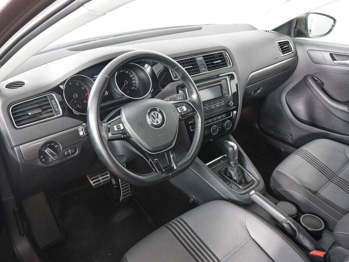 Купить Volkswagen Jetta, 2017, 92 427 км.. Фото: #8