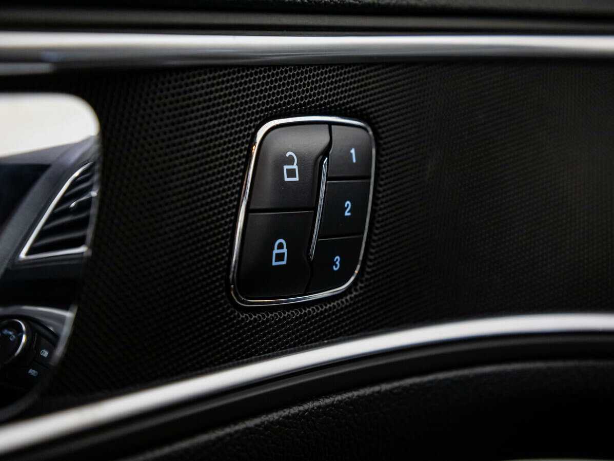 Купить Ford Explorer, 2018, 154 183 км.. Фото: #17