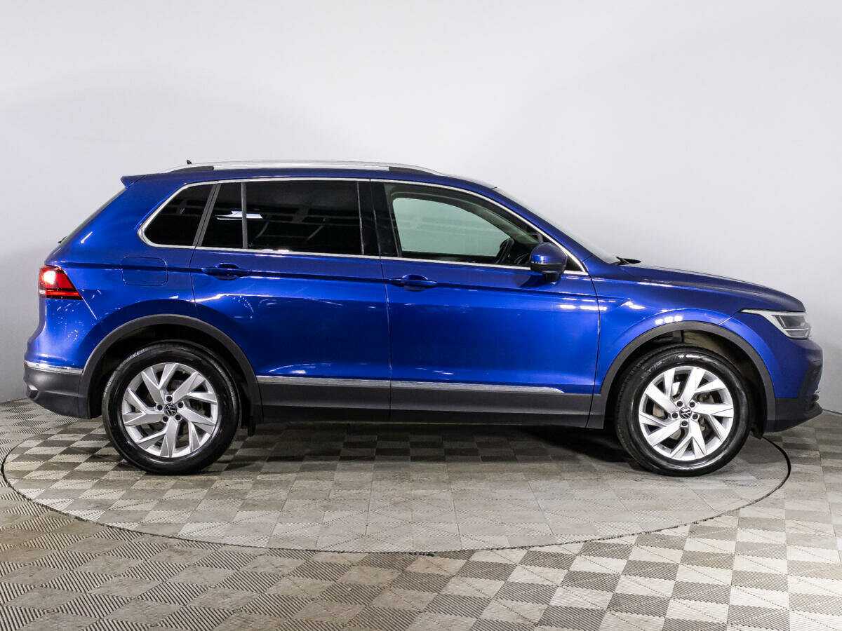 Купить Volkswagen Tiguan, 2021, 55 888 км.. Фото: #3