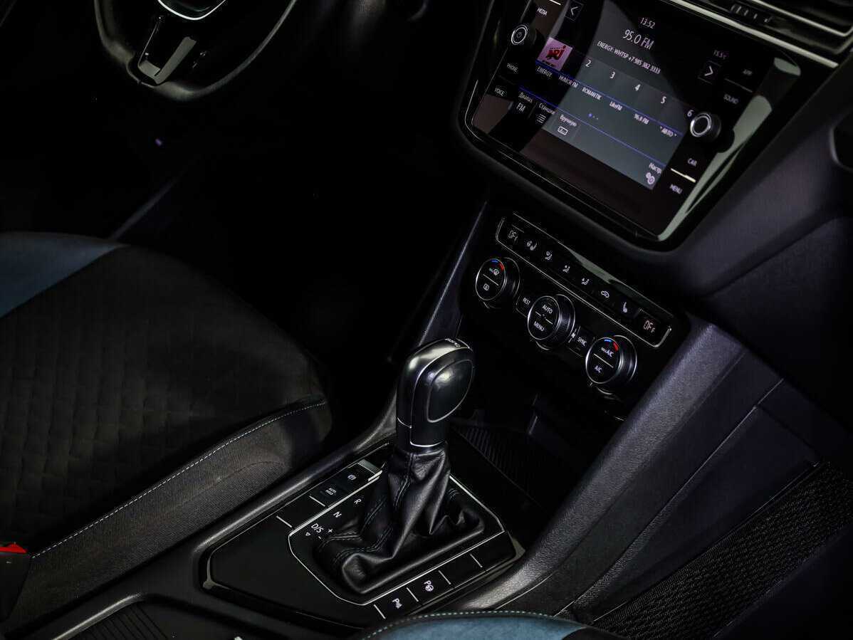 Купить Volkswagen Tiguan, 2019, 74 198 км.. Фото: #19