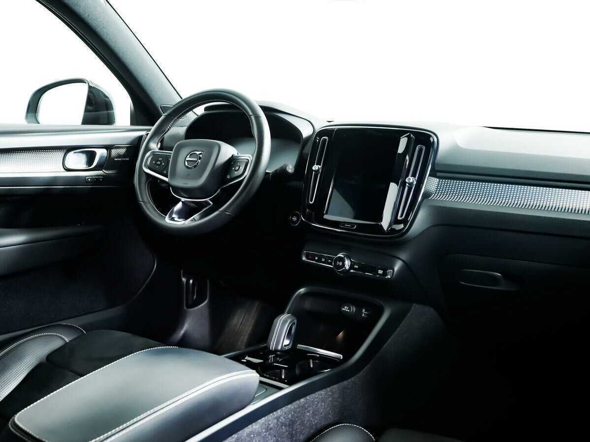 Купить Volvo XC40, 2020, 47 344 км.. Фото: #7