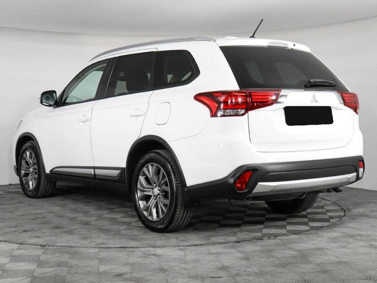 Купить Mitsubishi Outlander, 2015, 144 963 км.. Фото: #6