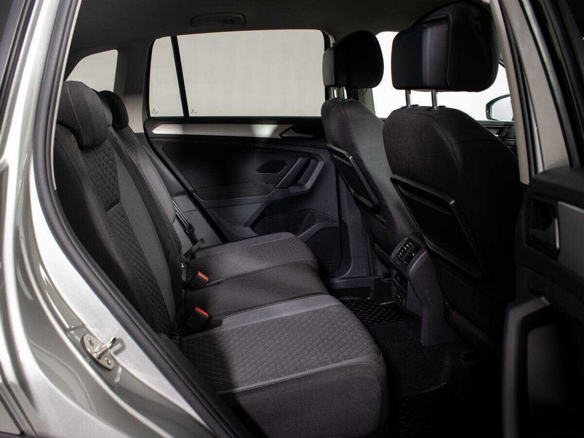 Купить Volkswagen Tiguan, 2020, 75 530 км.. Фото: #7