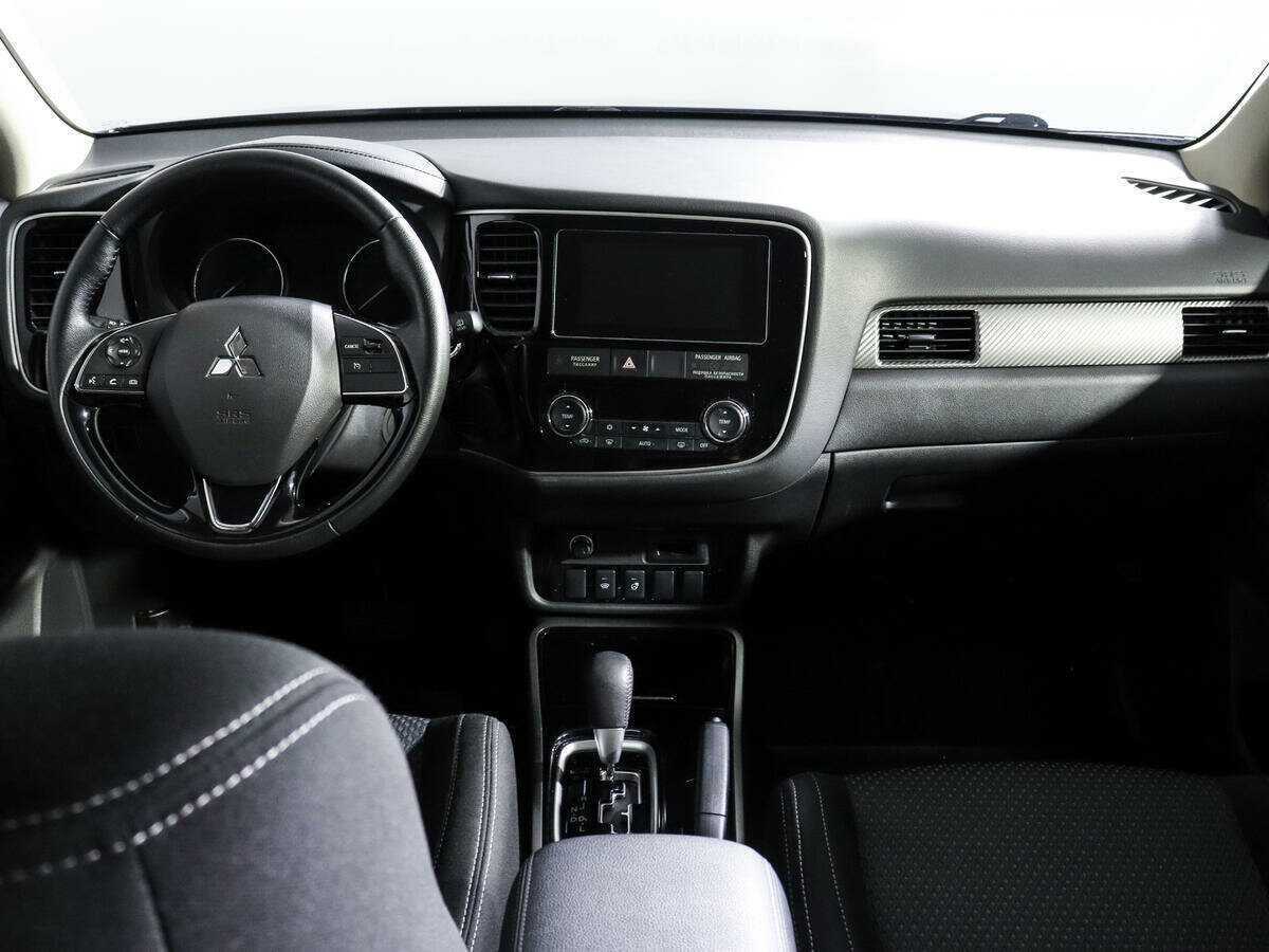 Купить Митсубиши Оутлэндер, 2018, 32 000 км.. Фото: #9