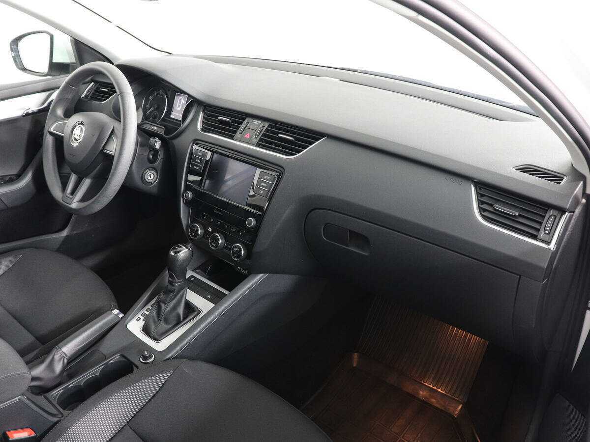 Купить Skoda Octavia, 2019, 59 240 км.. Фото: #9