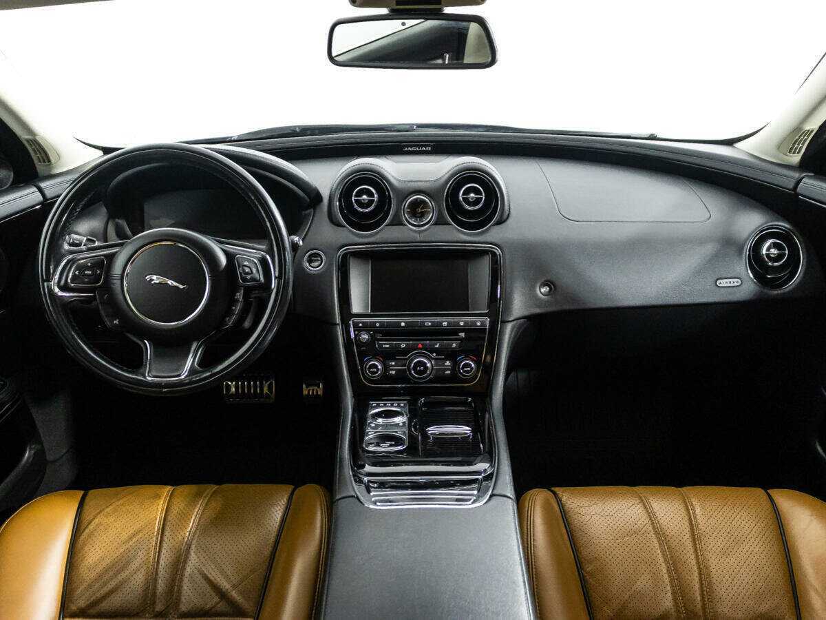 Купить Jaguar XJ, 2016, 141 280 км.. Фото: #12