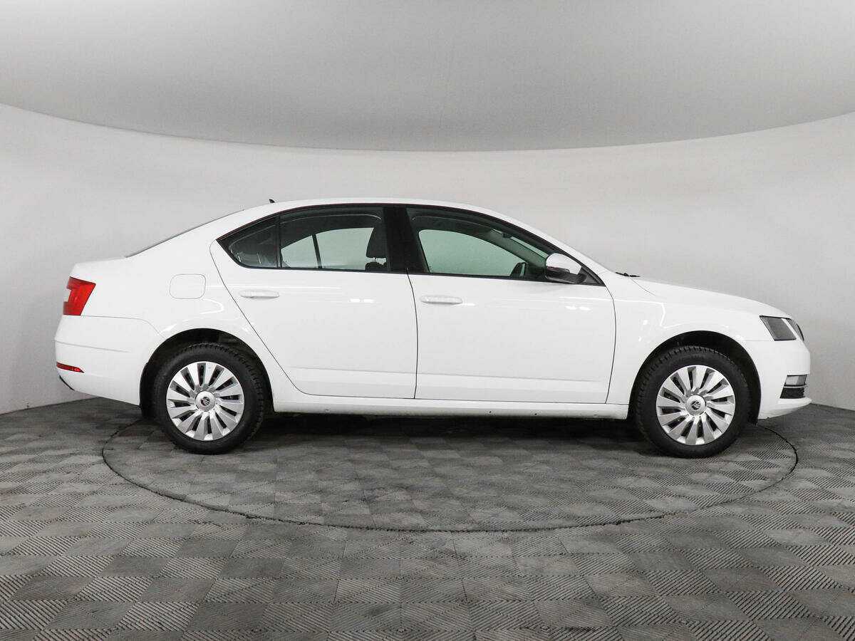 Купить Skoda Octavia, 2018, 87 917 км.. Фото: #3