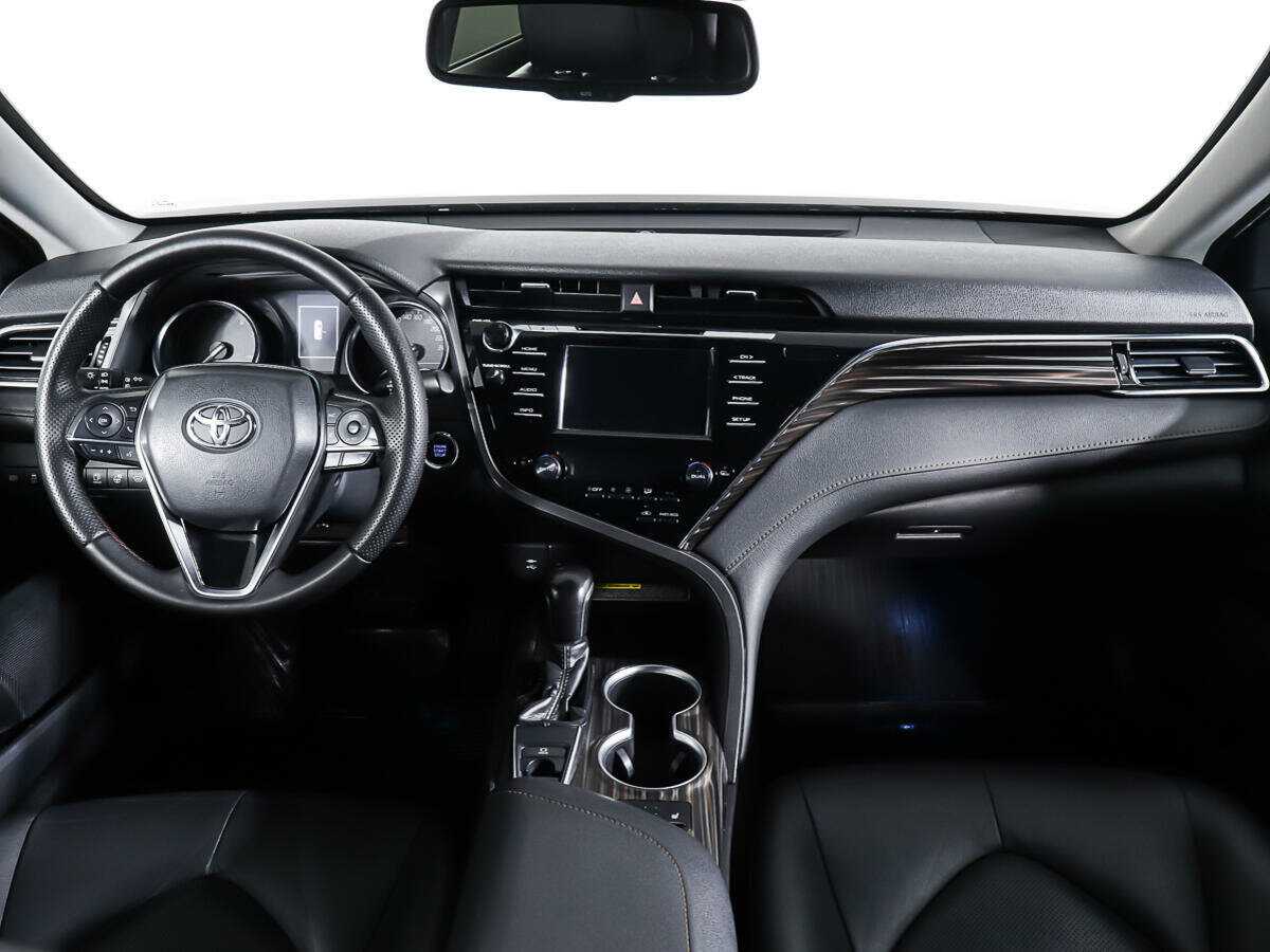 Купить Toyota Camry, 2019, 62 266 км.. Фото: #9