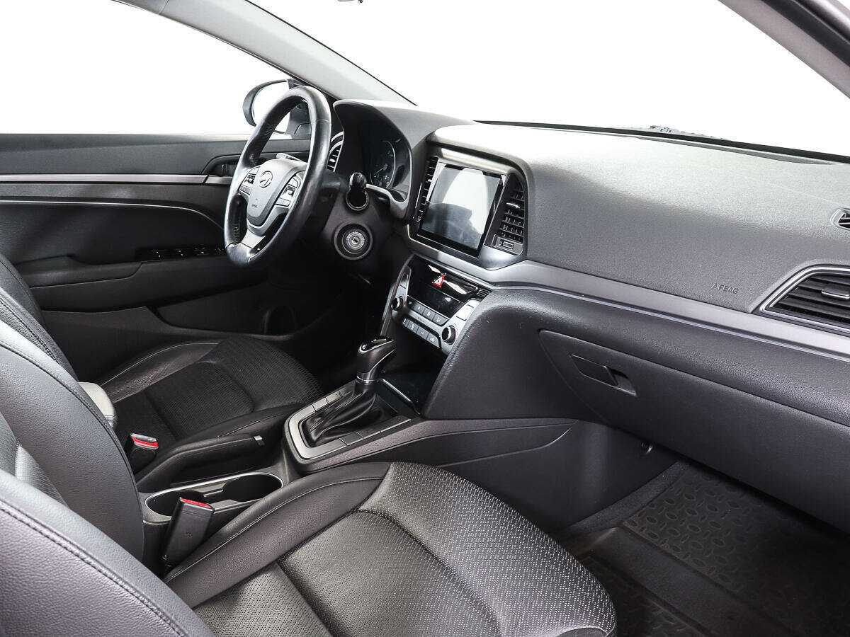 Купить Hyundai Elantra, 2017, 78 889 км.. Фото: #7