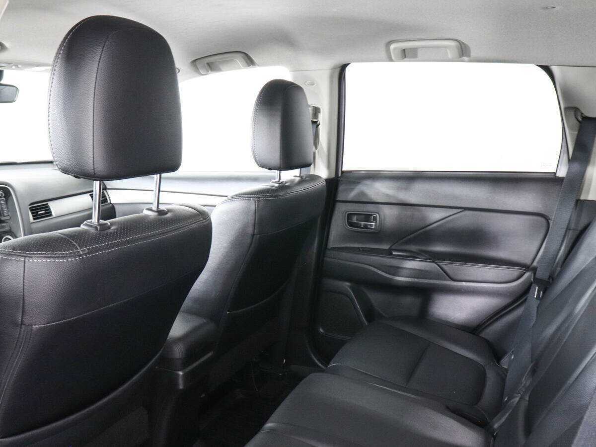 Купить Mitsubishi Outlander, 2014, 194 845 км.. Фото: #11