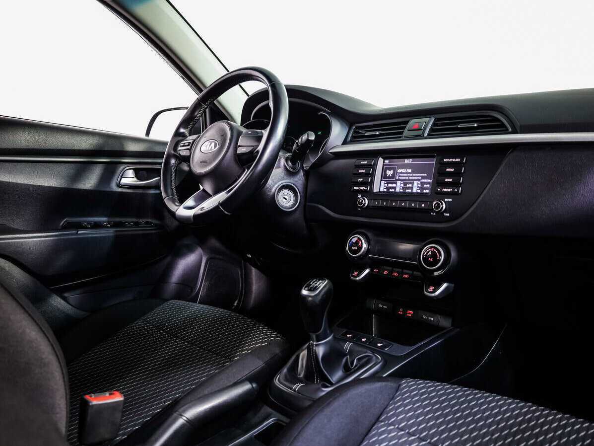 Купить Kia Rio, 2018, 77 198 км.. Фото: #7