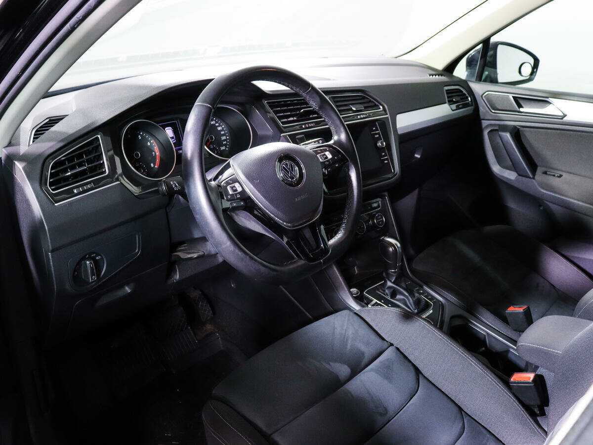 Купить Volkswagen Tiguan, 2018, 48 584 км.. Фото: #11