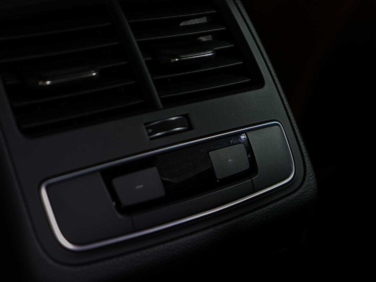 Купить Ауди А4, 2016, 95 933 км.. Фото: #15