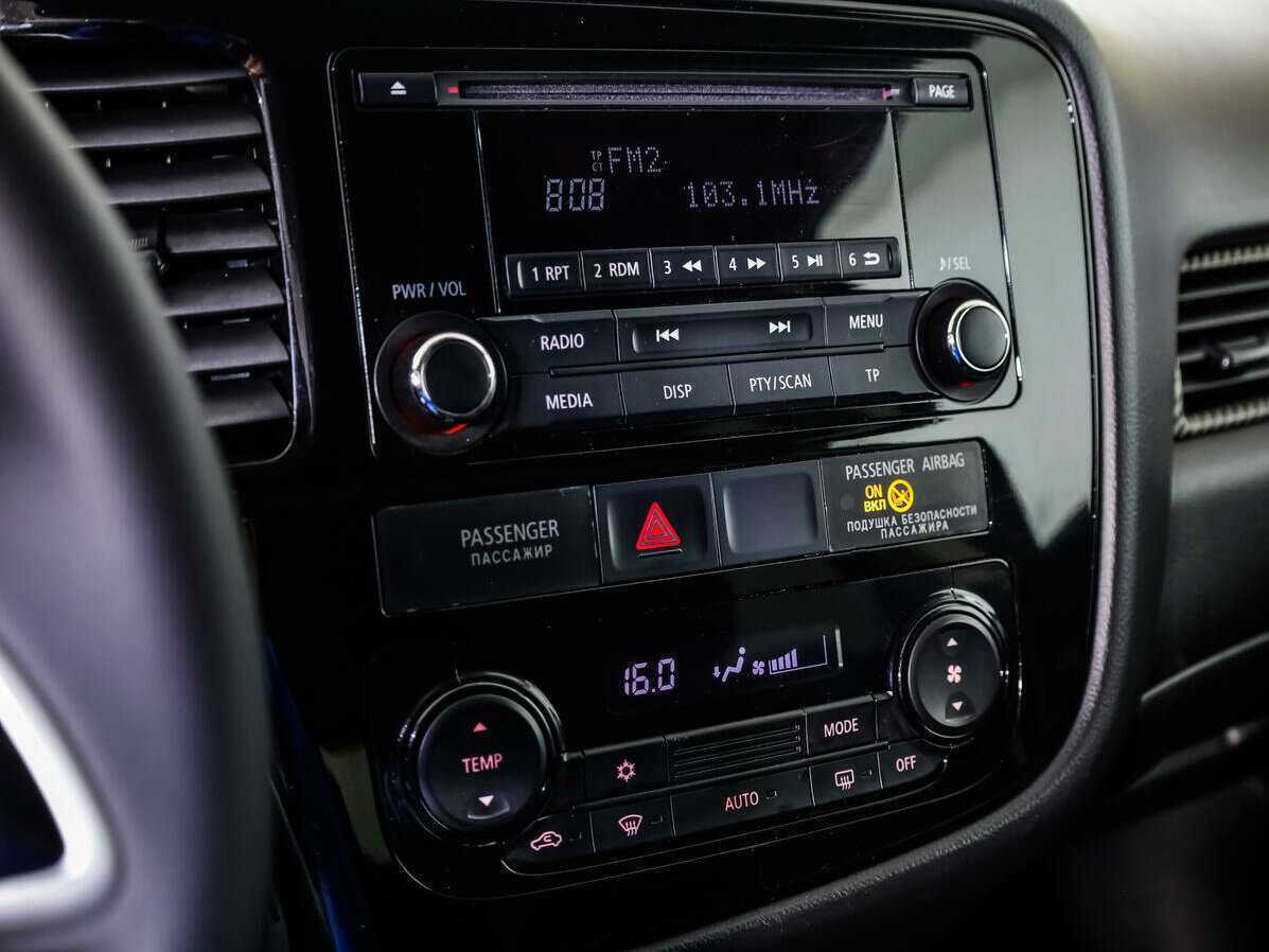 Купить Mitsubishi Outlander, 2015, 153 902 км.. Фото: #11