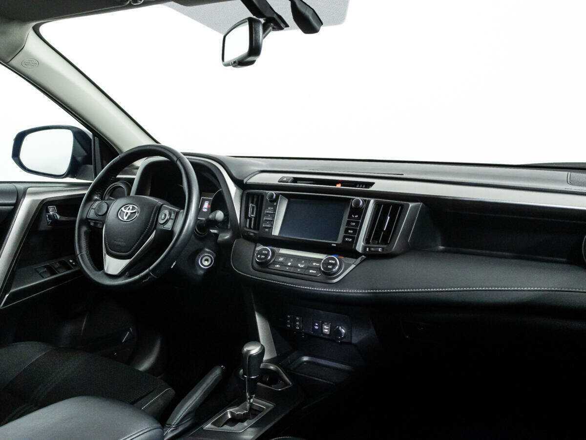 Купить Toyota RAV4, 2017, 44 360 км.. Фото: #7