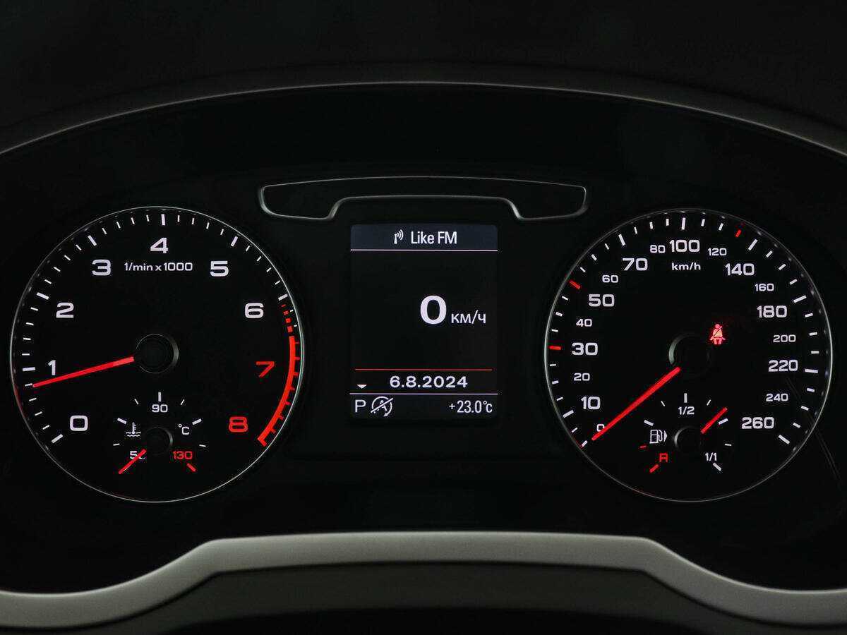 Купить Audi Q3, 2012, 115 738 км.. Фото: #10