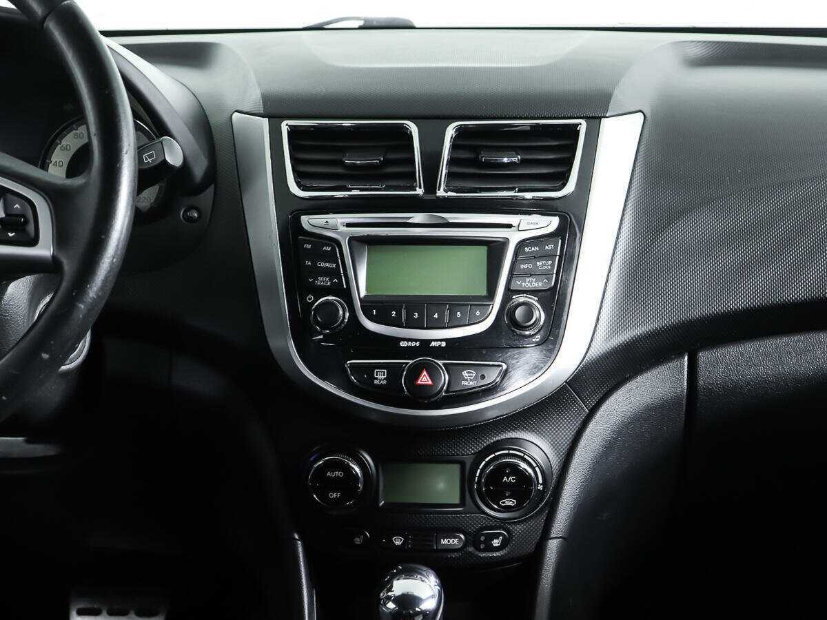 Купить Hyundai Solaris, 2012, 178 384 км.. Фото: #10