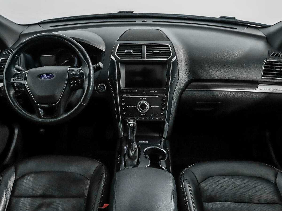 Купить Ford Explorer, 2017, 140 756 км.. Фото: #12