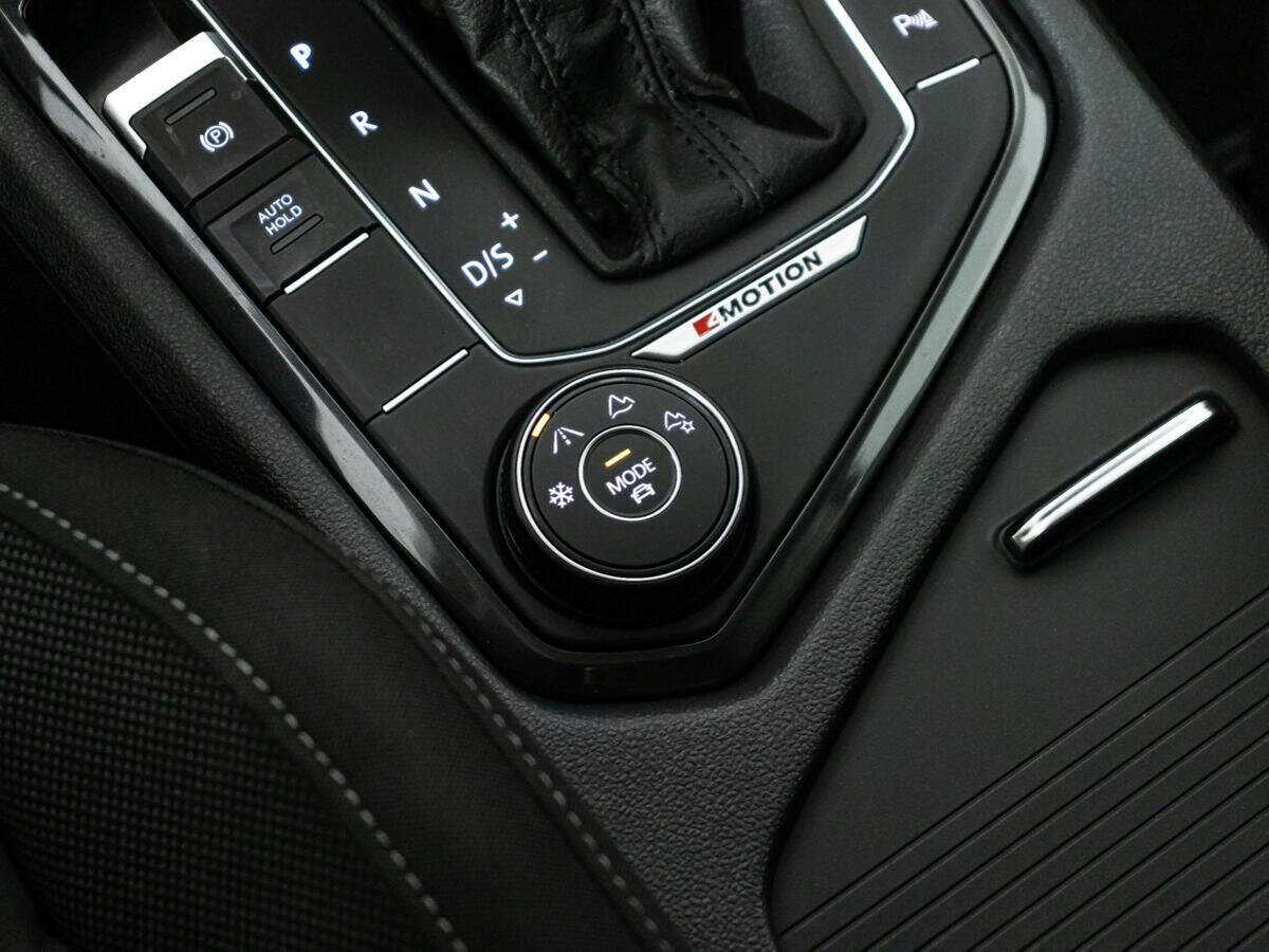 Купить Volkswagen Tiguan, 2018, 130 012 км.. Фото: #19