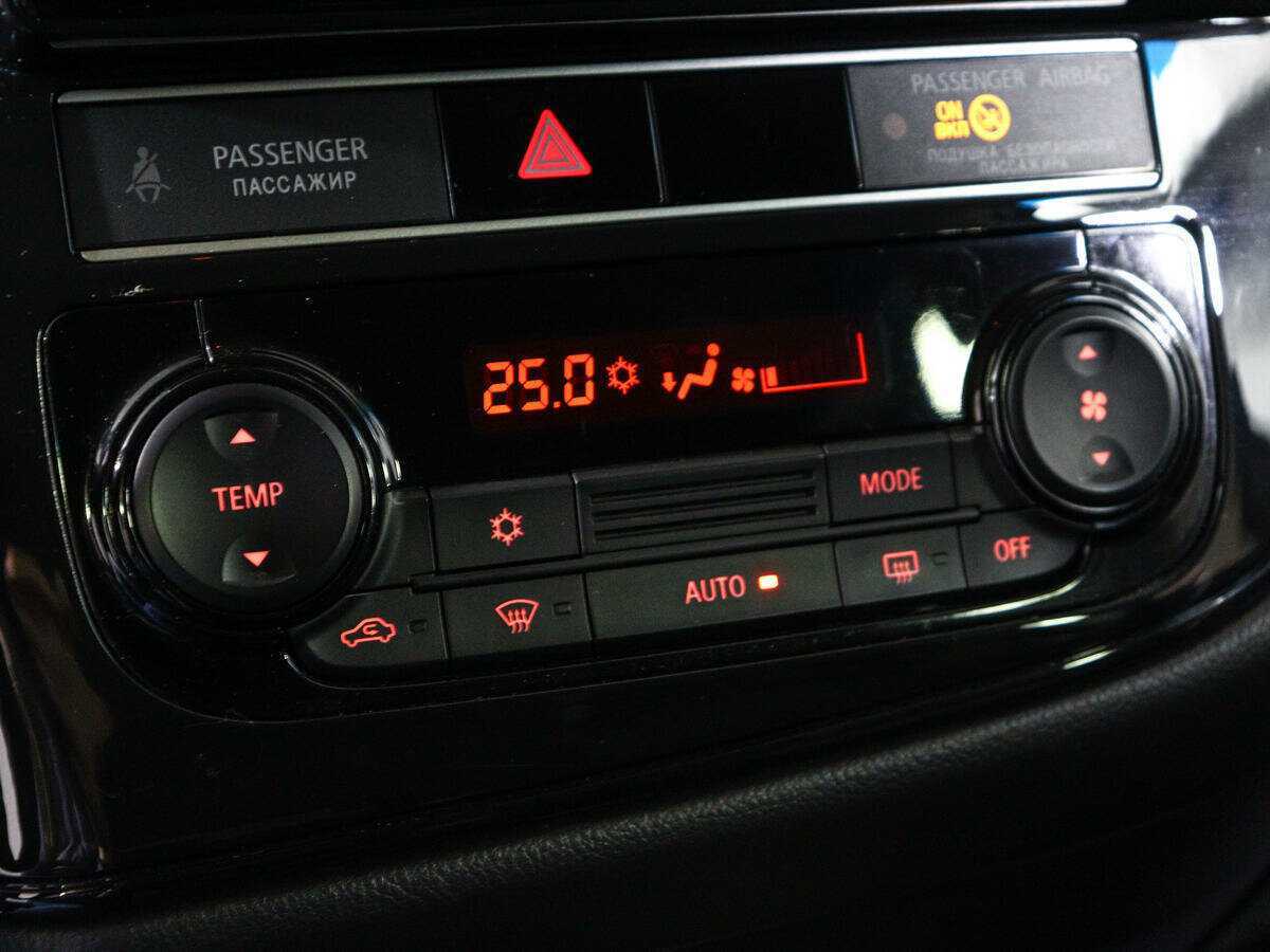 Купить Митсубиши Оутлэндер, 2018, 96 892 км.. Фото: #17