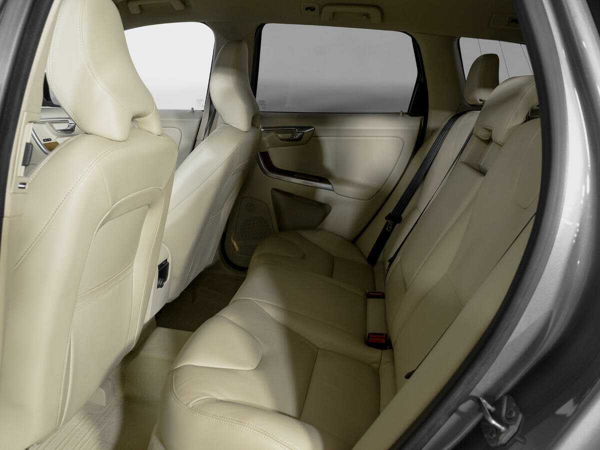 Купить Volvo XC60, 2015, 69 156 км.. Фото: #9